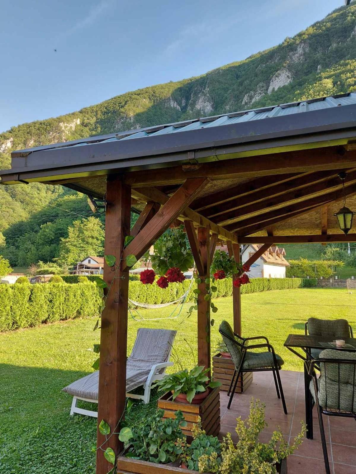 Apartmani Jovanovic Perucac Oda fotoğraf